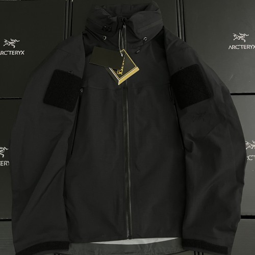 ARC'TERYX  leaf alpha GEN2
