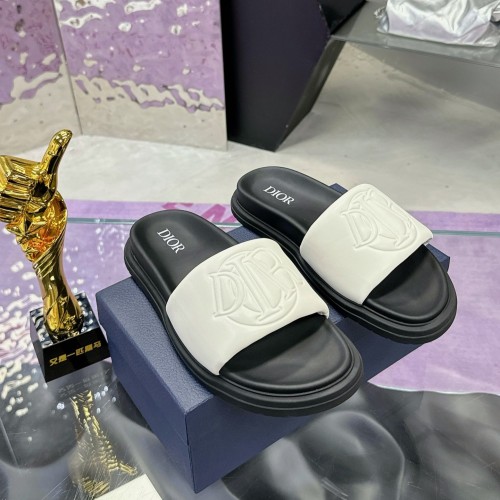 Dior 슬리퍼