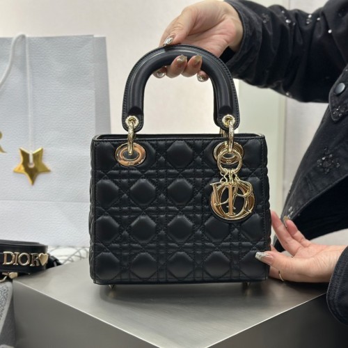 Lady Dior (Medium 4)