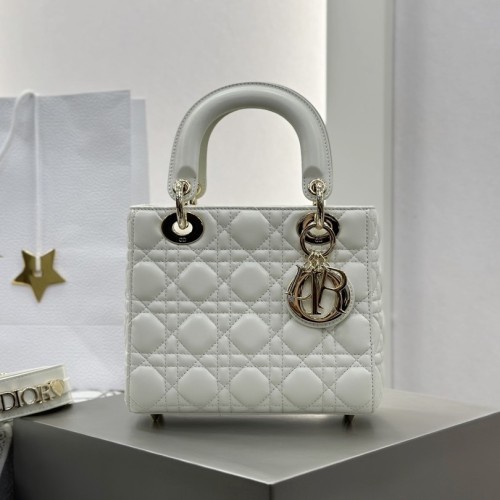 Lady Dior (Medium 4)