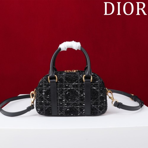 Dior D-Vibe East-West