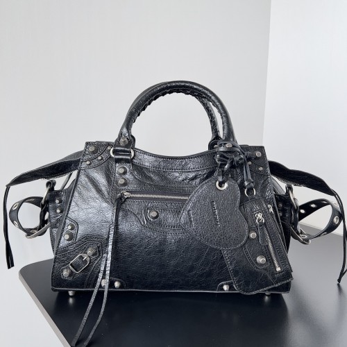 Balenciaga Neo cagole
