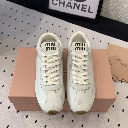Miumiu 타이어 스니커즈