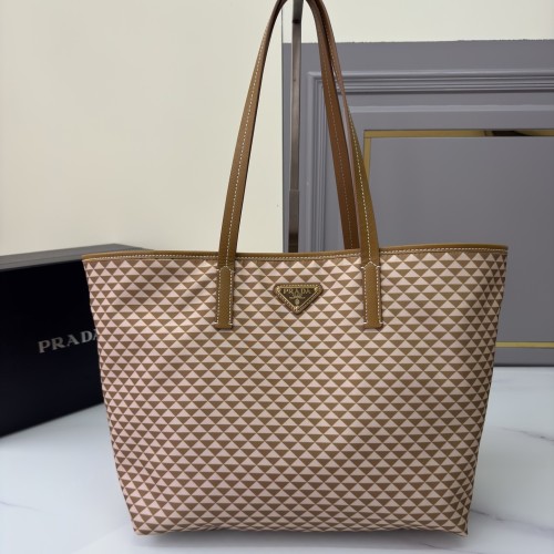 프라다 Prada Tessuto Triangulum 토트백